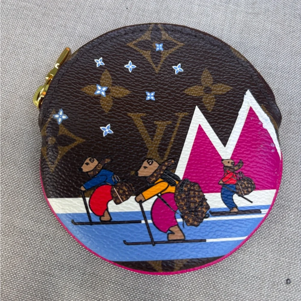 Louis Vuitton rare authentic
